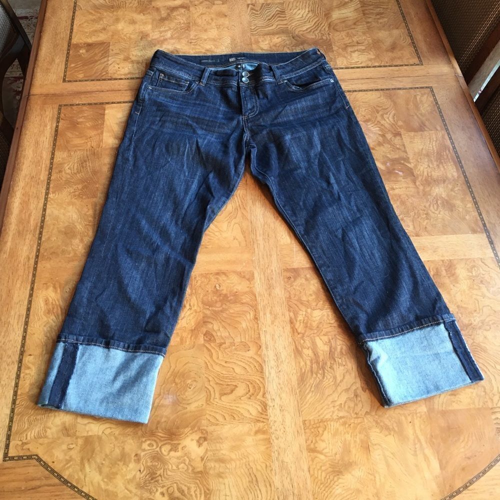 ANKLE CROPPED Cuffed Boyfriend Jeans!!